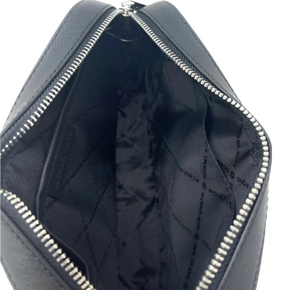 *4/26 entries* Buyers Appreciation- Michael Kors Black & Silver Chain Crossbody - Picture 4 of 5